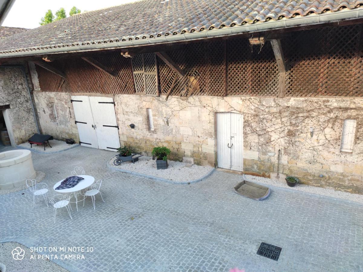 فيلا Domaine Des Pres De Joussac - Protocole Sanitaire Strict Jau-Dignac-et-Loirac المظهر الخارجي الصورة